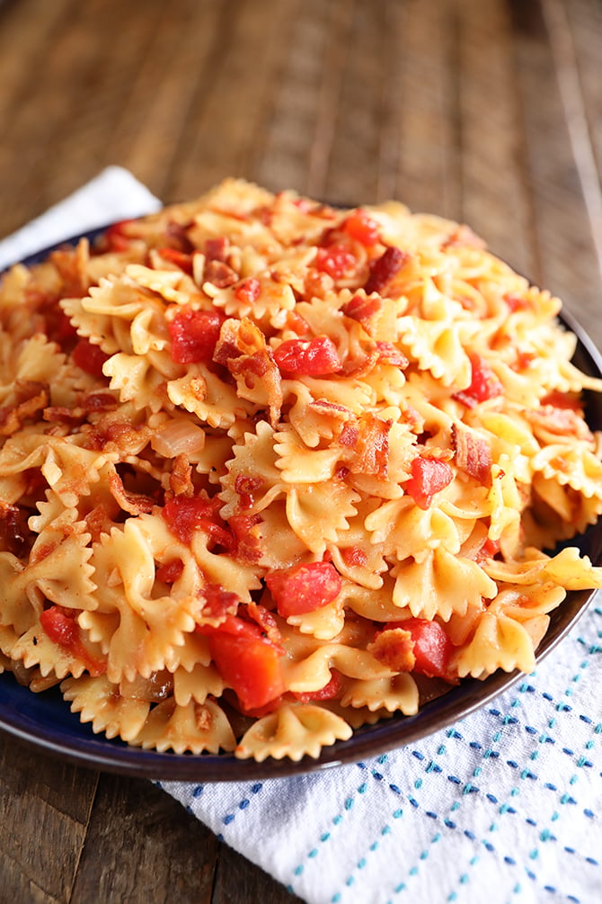 Hot Tomato and Bacon Pasta - Southern Bite