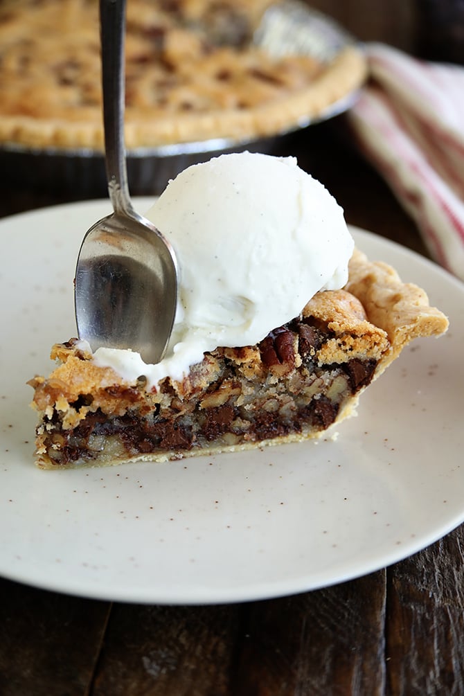 Kentucky Pecan Pie - Southern Bite