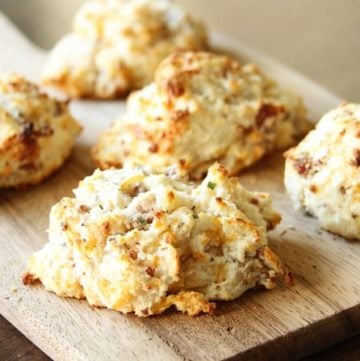 These Cheddar, Bacon, Ranch Drop Biscuits are my new obsession. They're so easy and are the perfect complement to any meal!