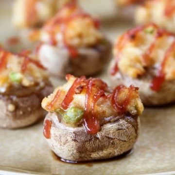 Turn those Thanksgiving leftovers into these Amazing Stuffed Mushrooms!