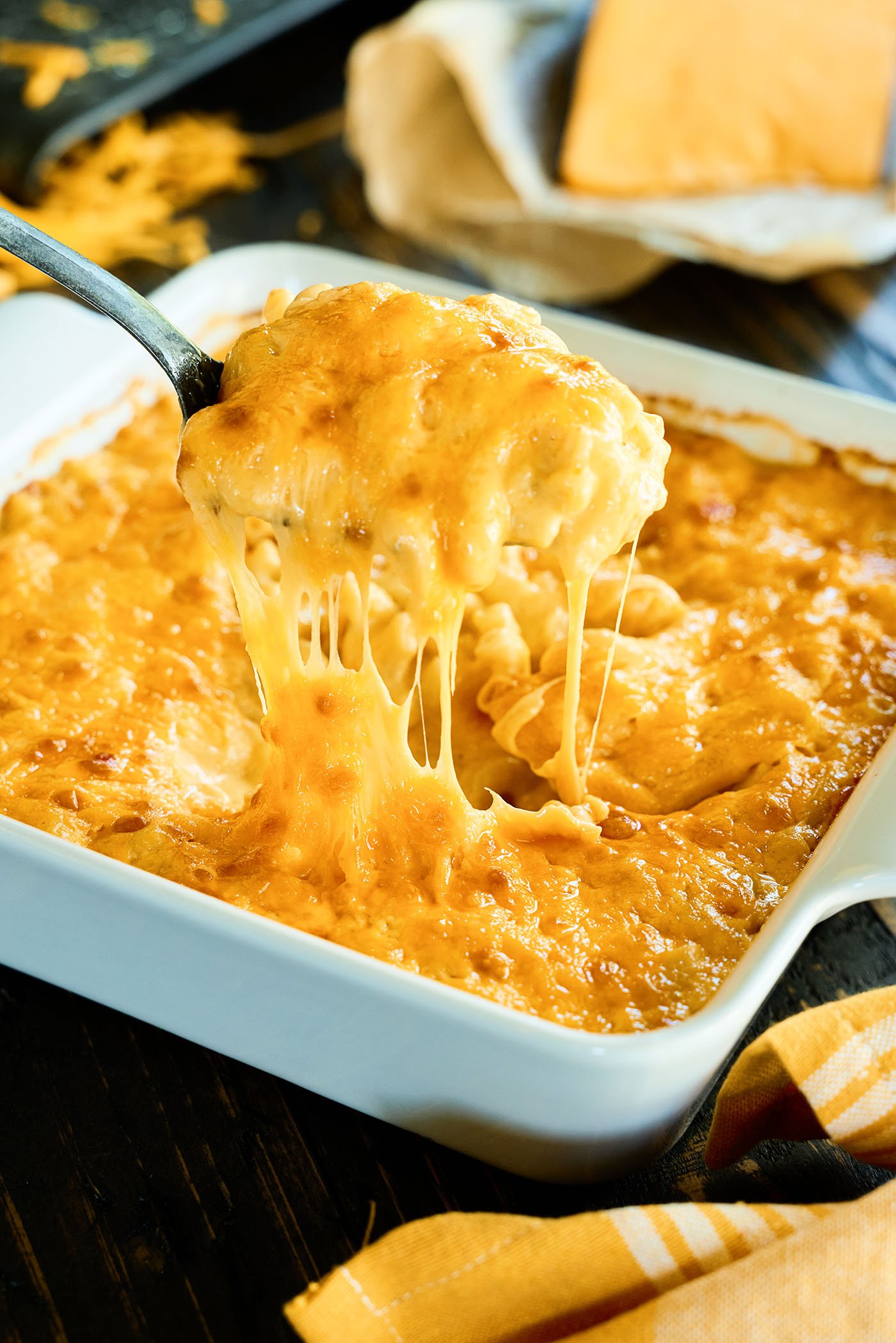 Classic Baked Macaroni and Cheese, image size:1400x2099