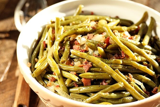 Slow Cooker Green Beans with Bacon - Mom On Timeout