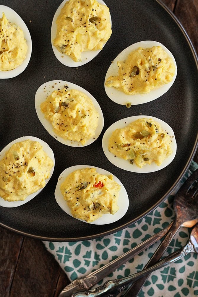 https://southernbite.com/wp-content/uploads/2018/03/Classic-Southern-Deviled-Eggs-2.jpg