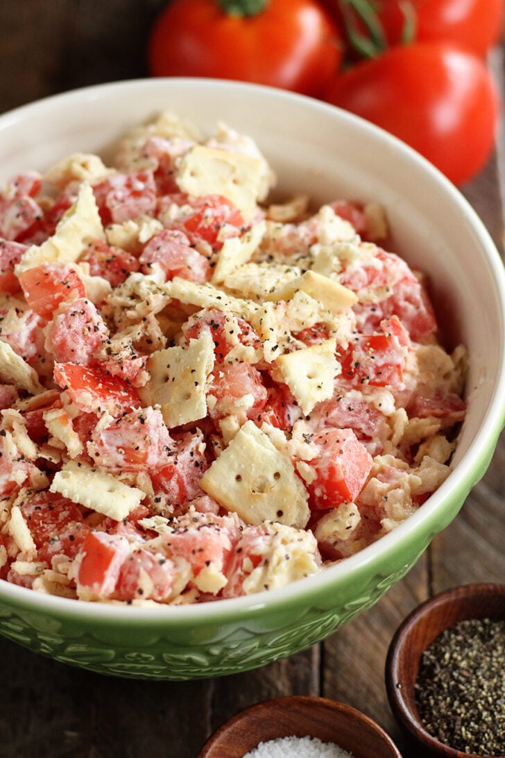 Close photo of Tomato and Cracker Salad.