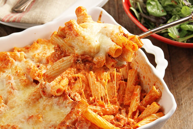 Draufsicht auf Cheesy Baked Ziti