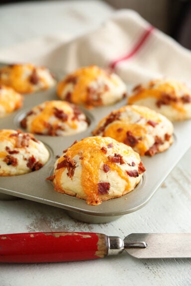 These super easy Bacon Cheddar Muffins are the perfect complement to nearly any meal!