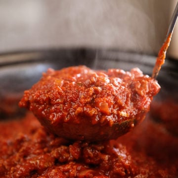 Scoopful of Slow Cooker Spaghetti Sauce