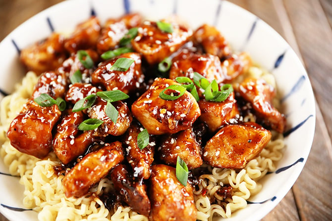 Cup Noodles Stir Fry Rice with Noodles General Tso's Chicken