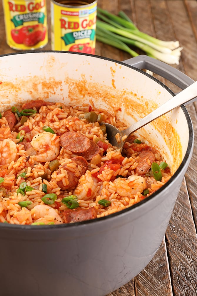 Jambalaya De Saucisses Et De Crevettes En Une Casserole Katarti