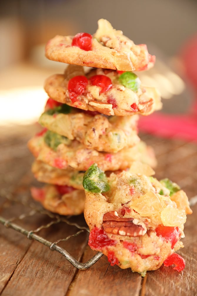 How to style a holiday cookie tray - Simple Bites