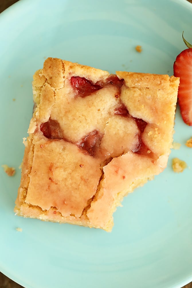 Peaches and Cream Soda - Strawberry Blondie Kitchen