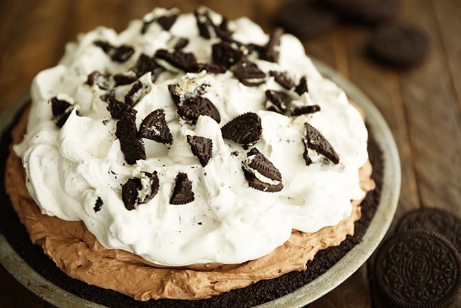 Easy Oreo Chocolate Pie