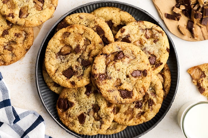 Heath Bar Cookies in black plate.