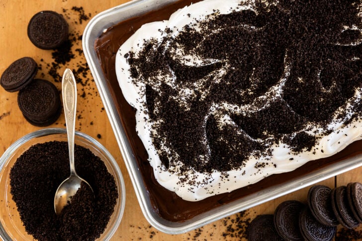 Overhead of Oreo Delight and fixings.